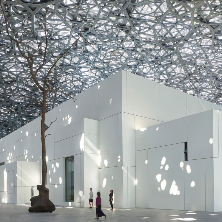 1.Louvre_Abu_Dhabi-Germination_by_Giuseppe_Penone©Louvre_Abu_Dhabi–Photography_Roland_Halbe(1).jpg